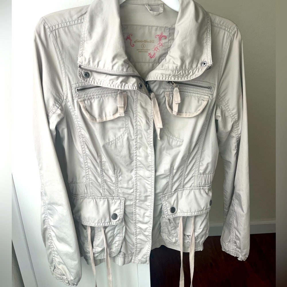 Eddie Bauer outdoor jacket, like-new, pockets all over, size Small